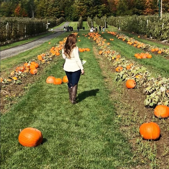 Meet Your Posher, Fabiana - Picture 3 of 5